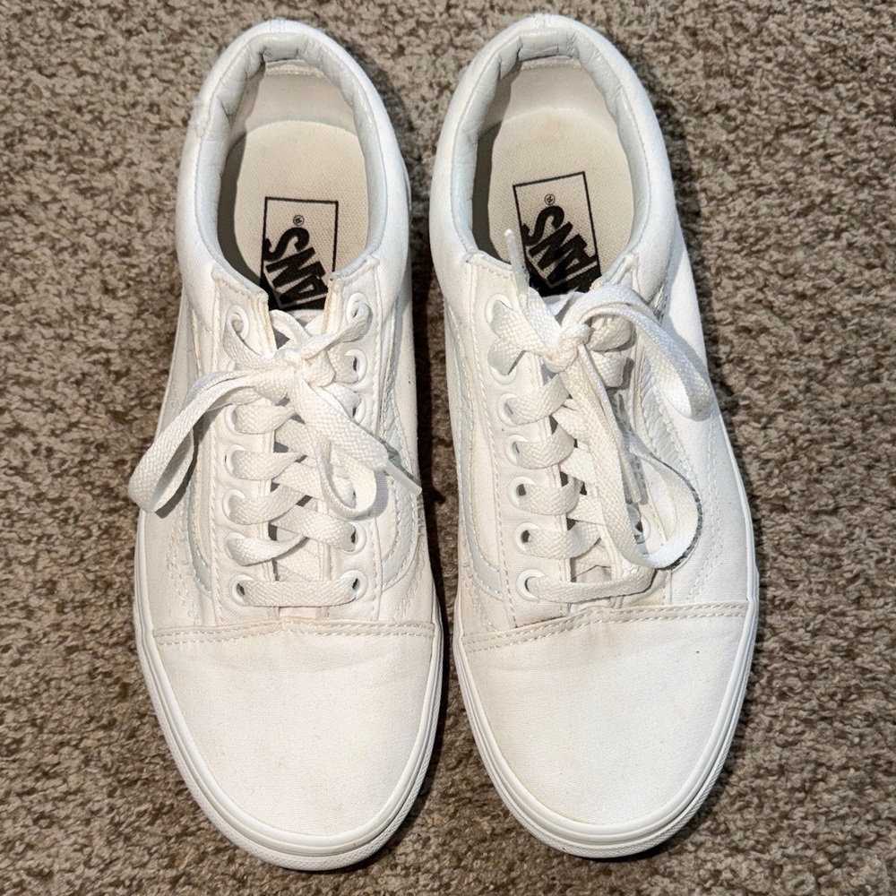 Vans women’s Classic White Lace-Up Sneakers